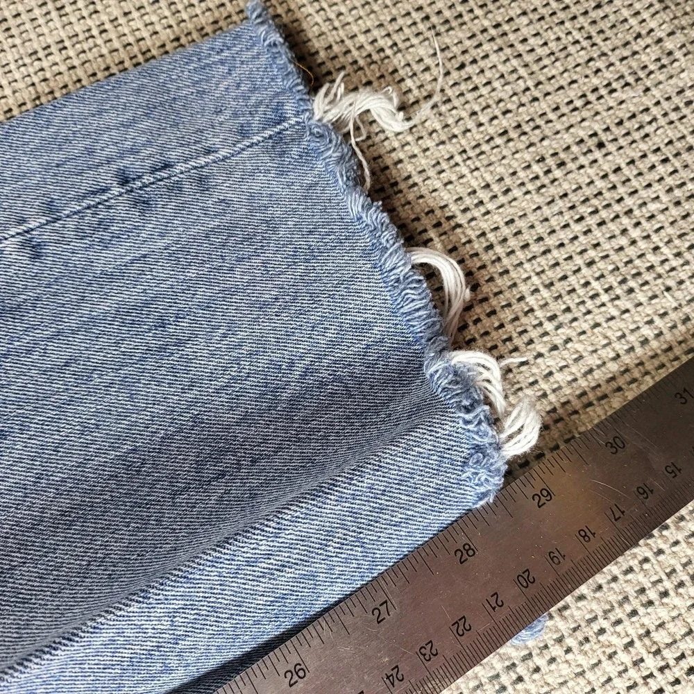 Levis 501 Jeans Mens 31x29 Light Wash Blue Button Fly Straight Leg Denim Pants